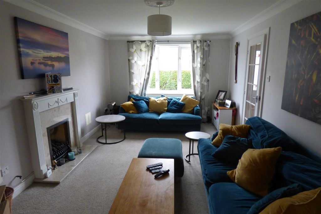 Property photo 2 of 17 P1410318.Jpg