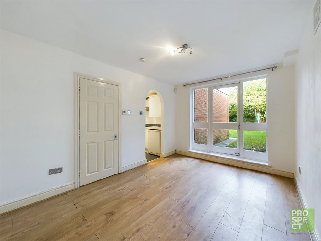 Property photo 3 of 9 Picture No. 23