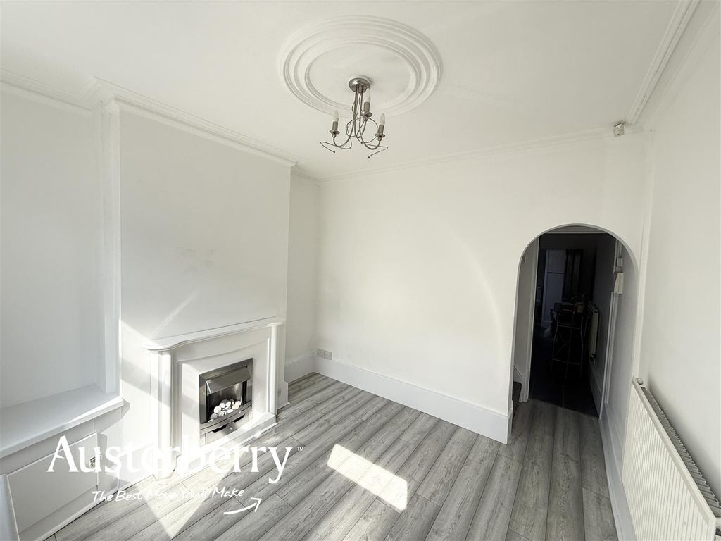 Property photo 3 of 8 Img_0117.Jpg