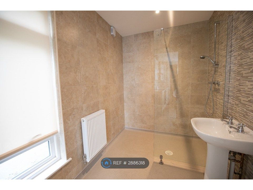 Property photo 3 of 3