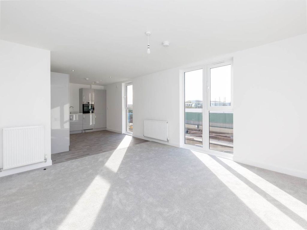 Property photo 2 of 8 66498_Cunninghamsq-4
