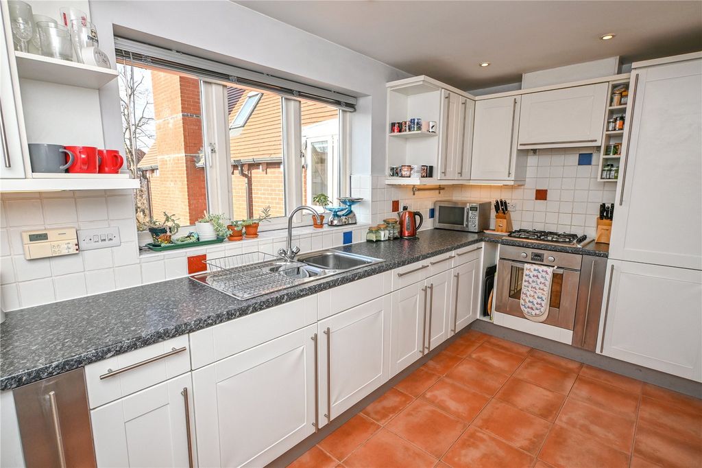 Property photo 3 of 18 Picture No. 34