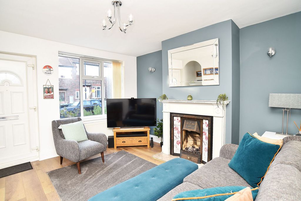 Property photo 2 of 15