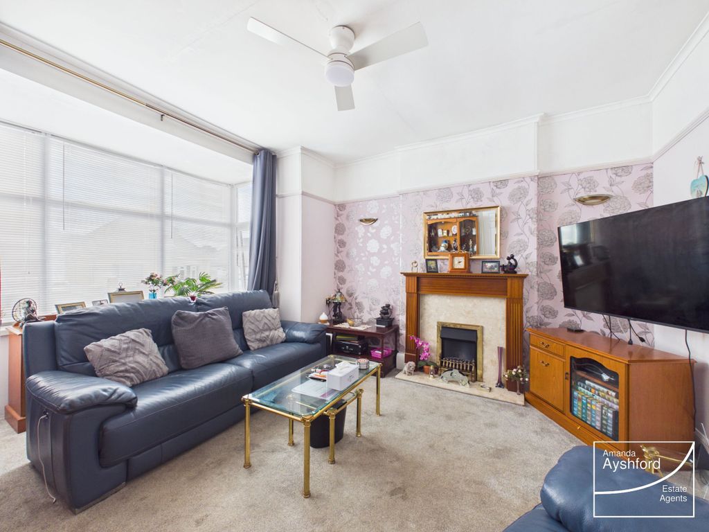 Property photo 3 of 21