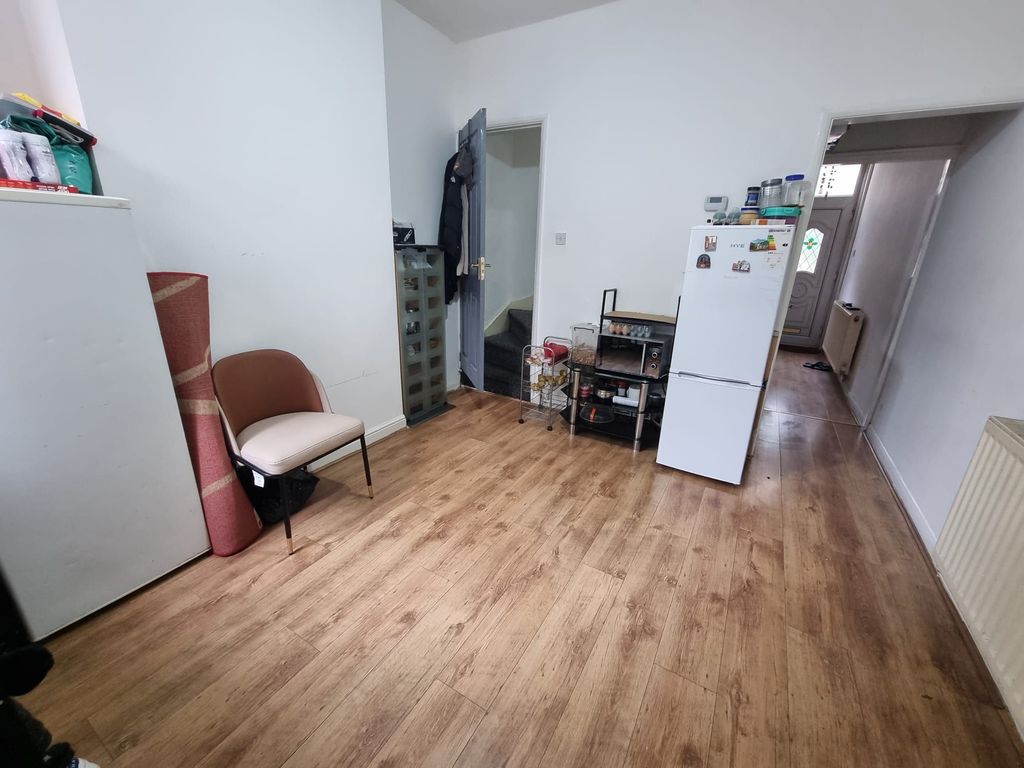 Property photo 3 of 10 Photograph 3