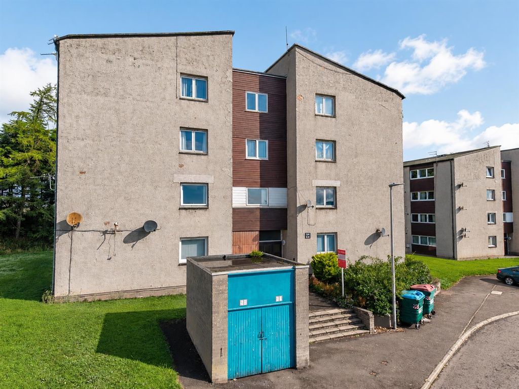 Property photo 1 of 13 40 Abernethy Road Bf-1.Jpg