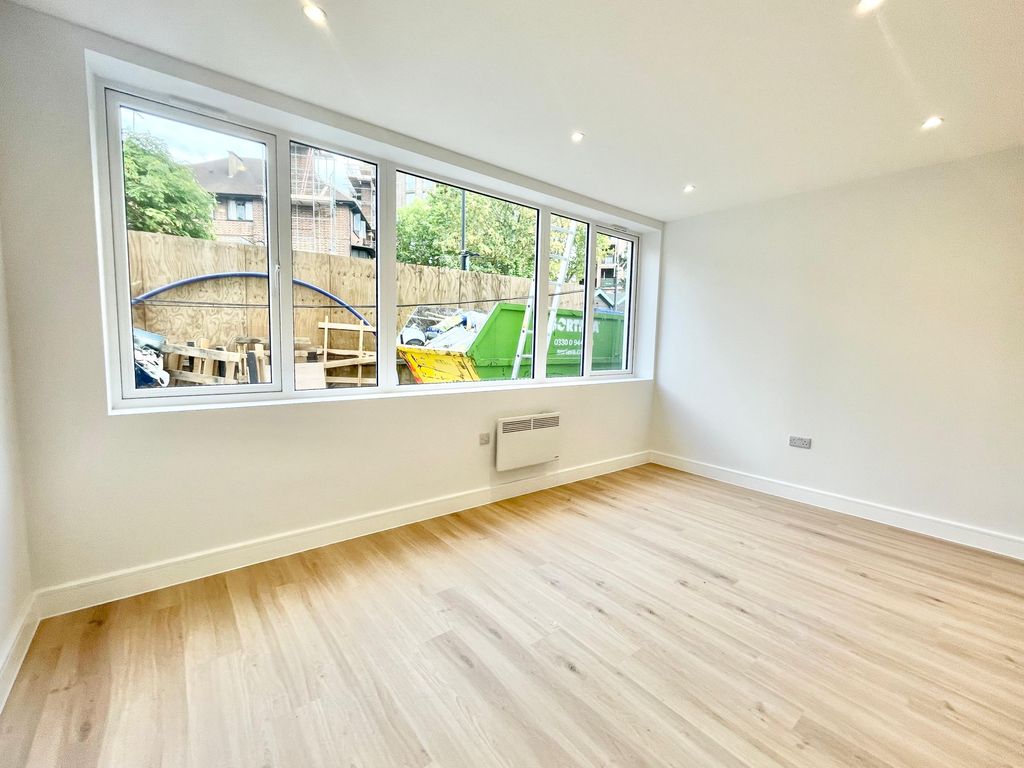 Property photo 3 of 5 Open Plan Living/Kitchen
