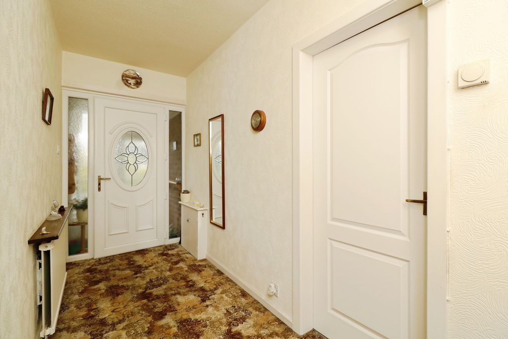 Property photo 2 of 15 Photo