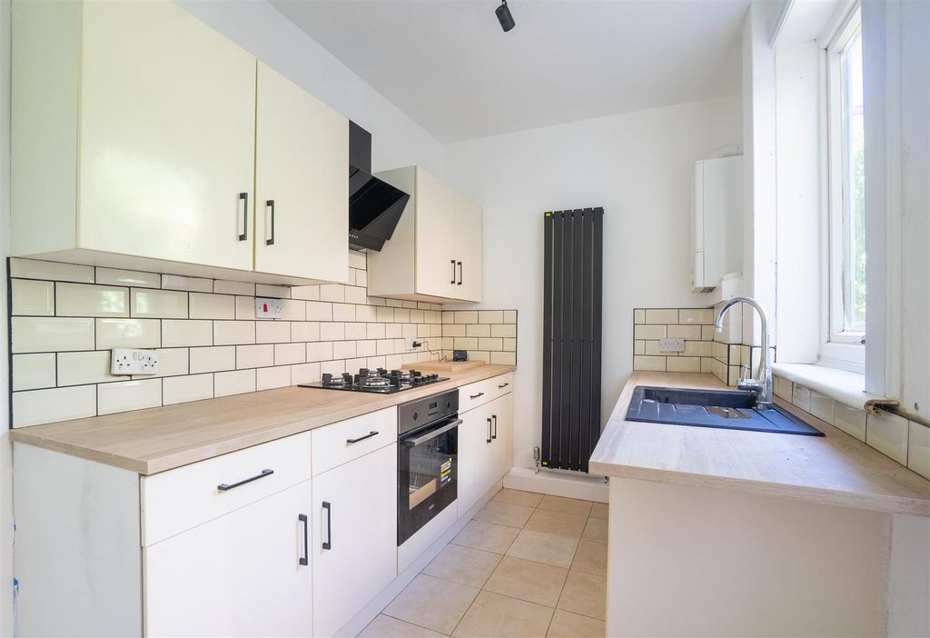 Property photo 3 of 13 8 Uspt-5.Jpg