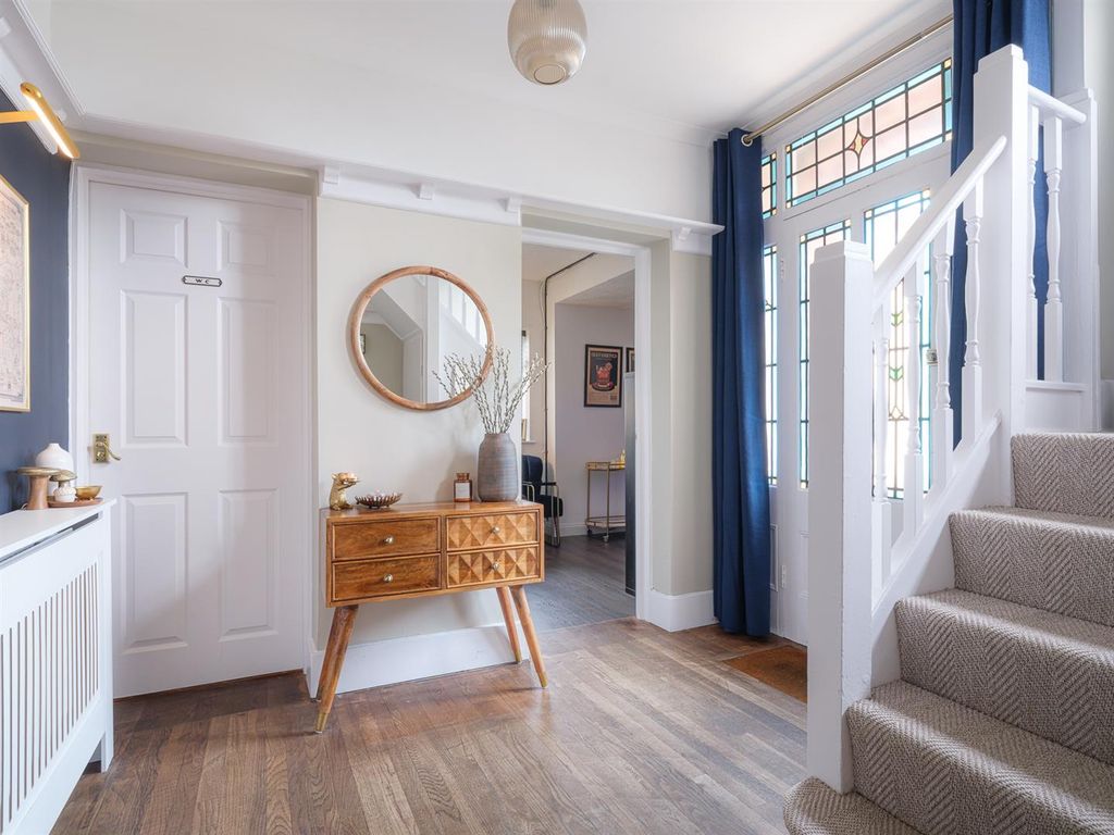 Property photo 3 of 29 46 Yewstock Crescent West-44.Jpg