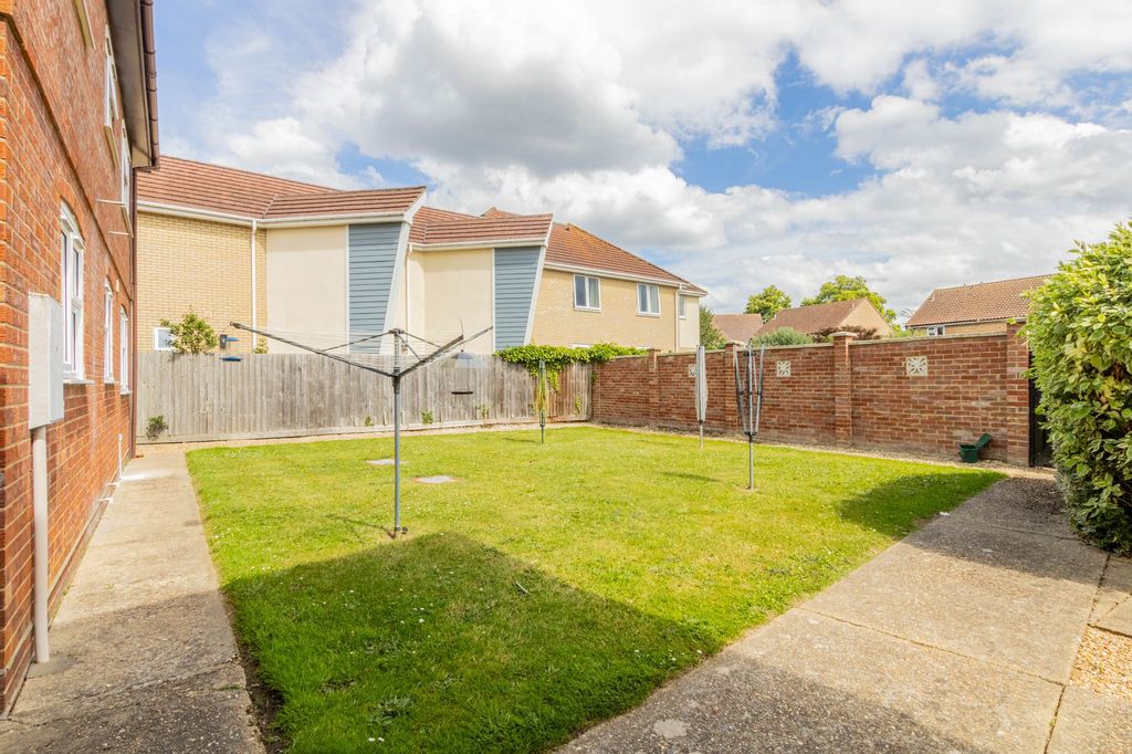 Property photo 2 of 9