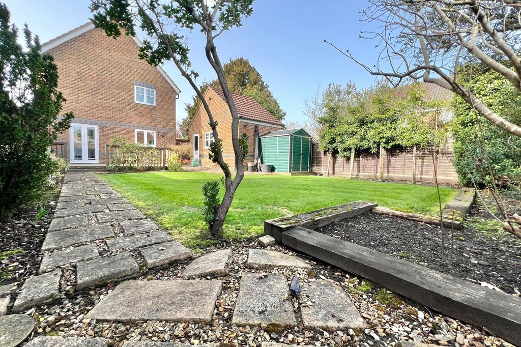 Property photo 2 of 17 Picture No. 19