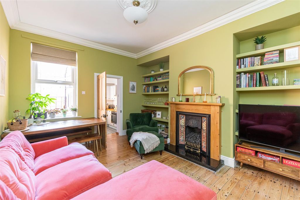 Property photo 2 of 18 Edit-3841.Jpg