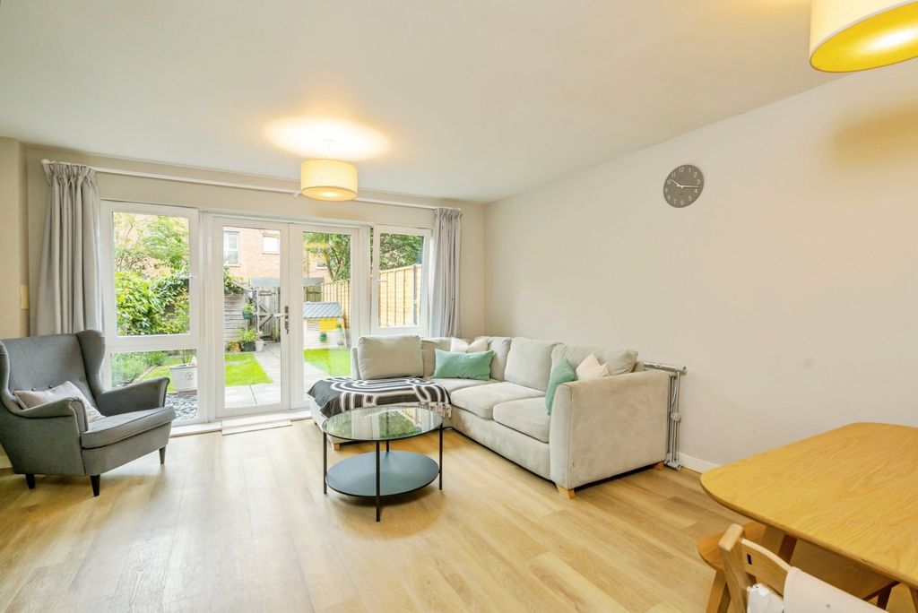 Property photo 2 of 13 Pbox-Img.Jpg