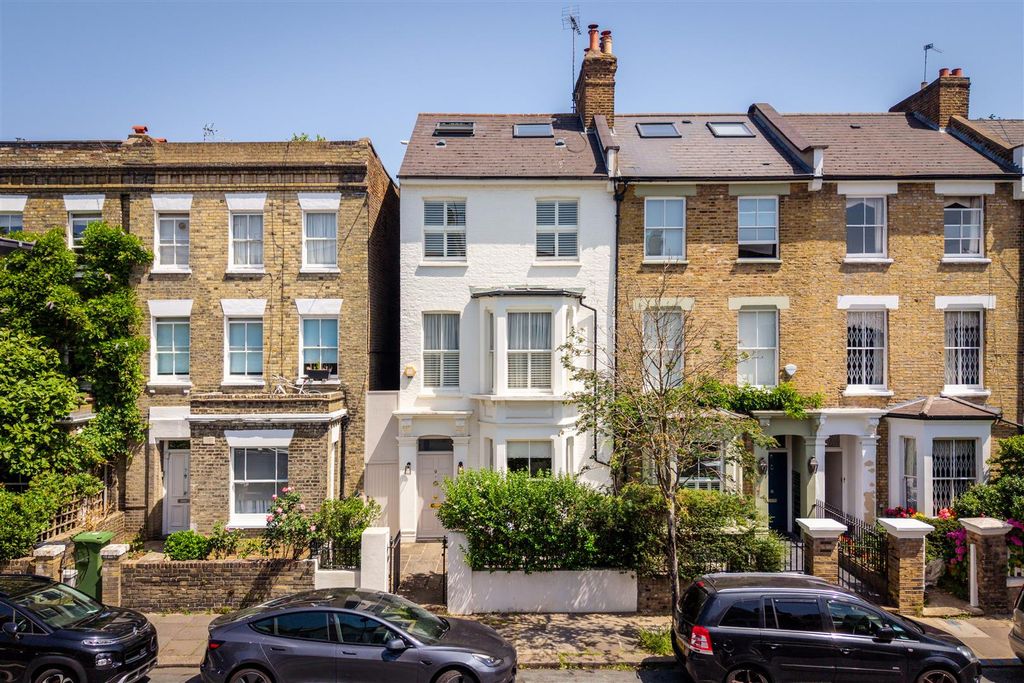 Property photo 1 of 29 Warbeck Road-51.Jpg