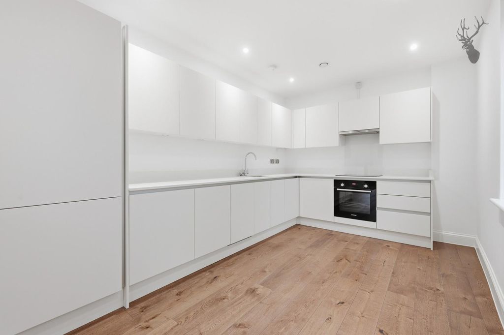 Property photo 3 of 9 001_Img_1304.Jpg