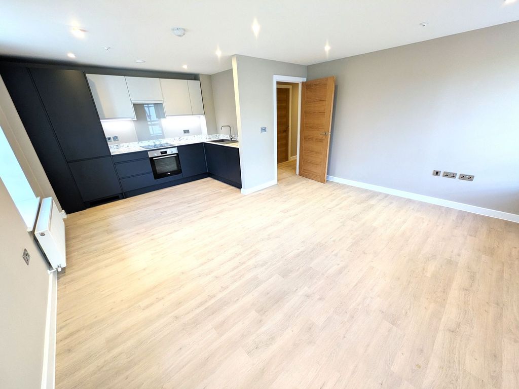 Property photo 1 of 10 Open Plan