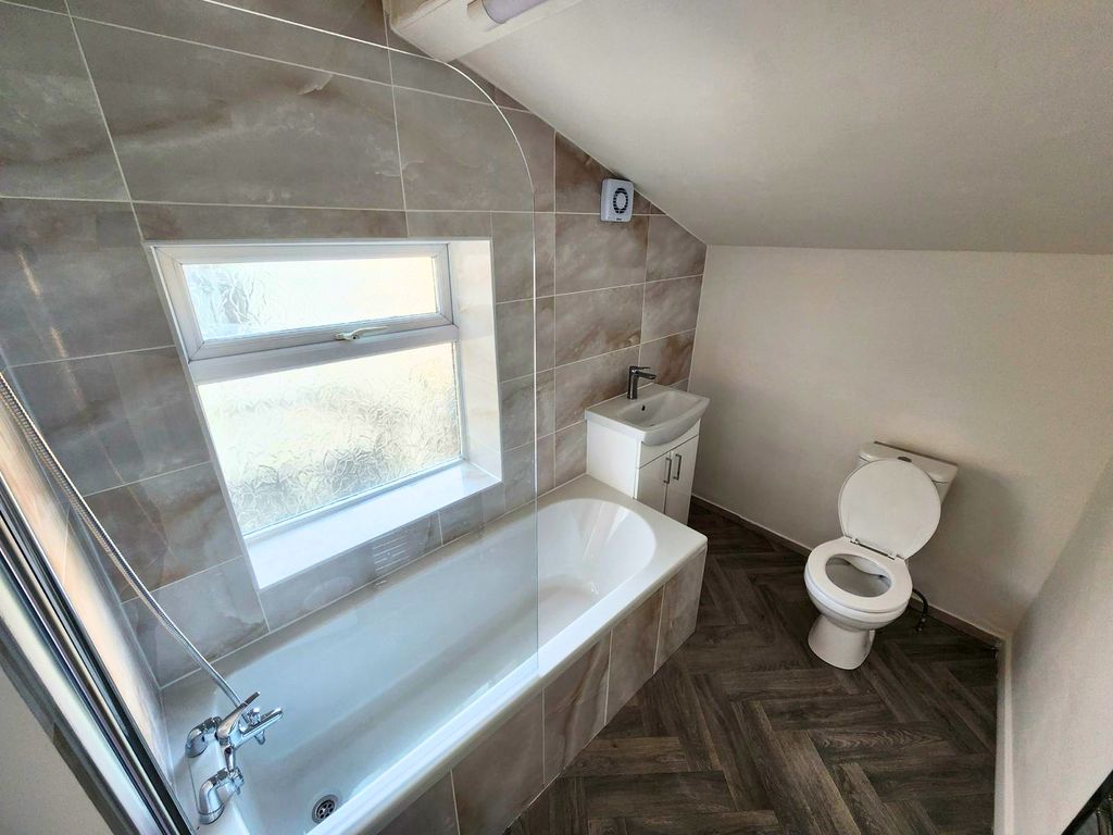 Property photo 1 of 11 109 Shaw St, Dukesfield, Runcorn, Wa7 5Ty