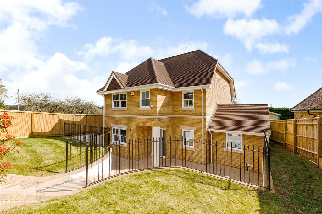 Property photo 1 of 16 Frontage