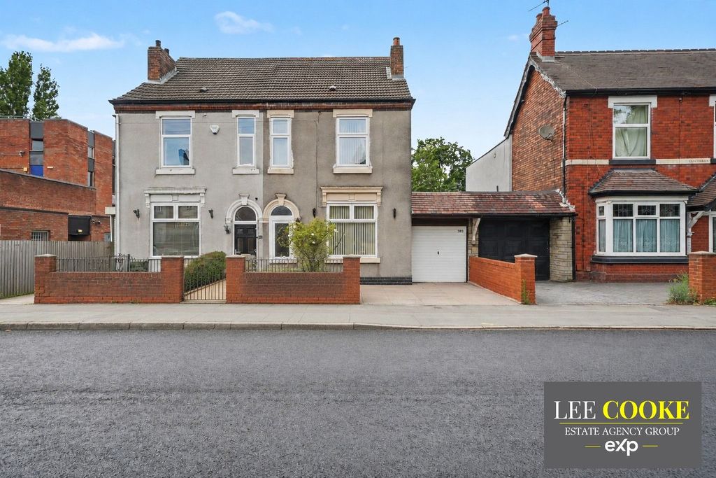 Property photo 1 of 39