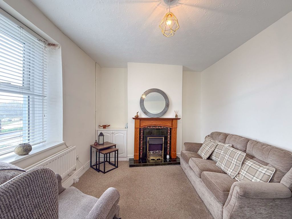 Property photo 3 of 25