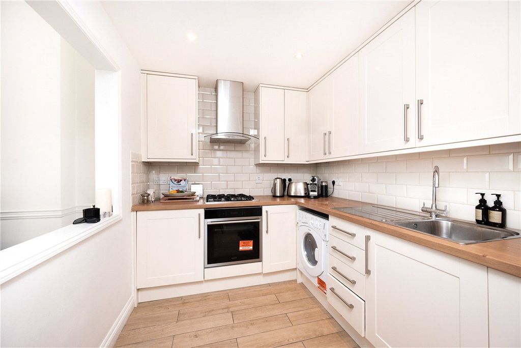 Property photo 3 of 9 Picture No. 23