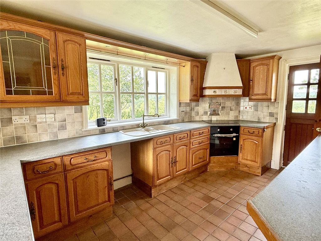 Property photo 2 of 16 Picture No. 08