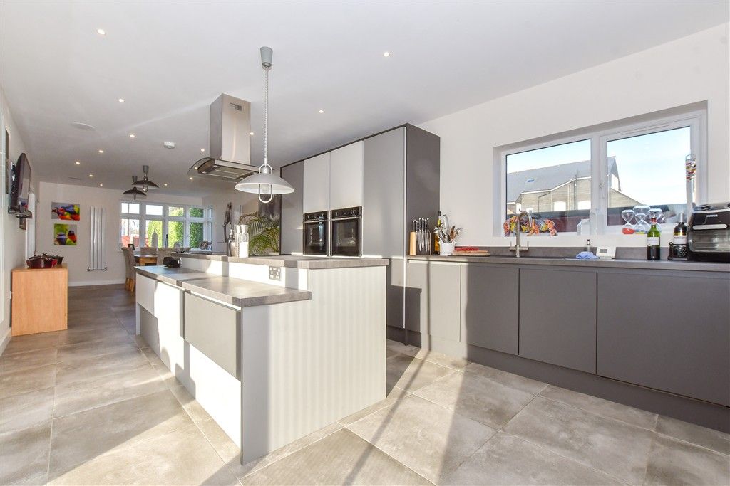 Property photo 2 of 22 Kitchen/ Diner