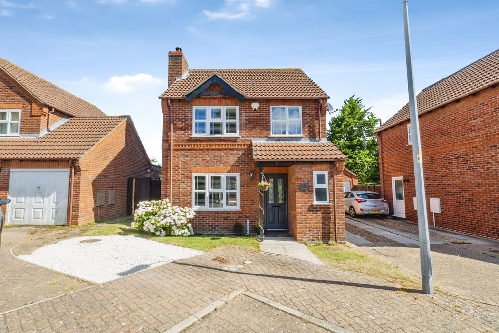 Property photo 1 of 24