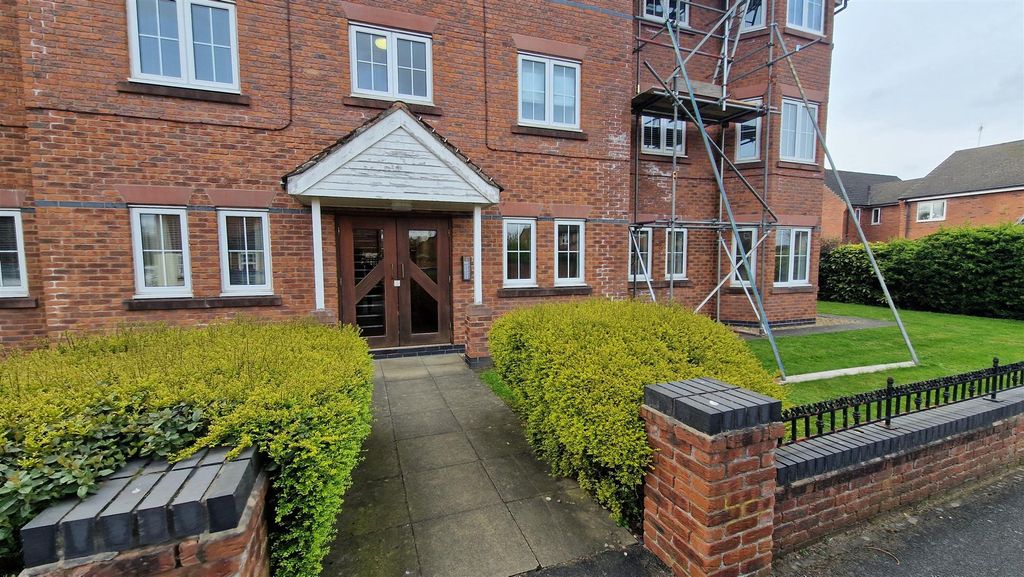 Property photo 2 of 12 Main Entrance