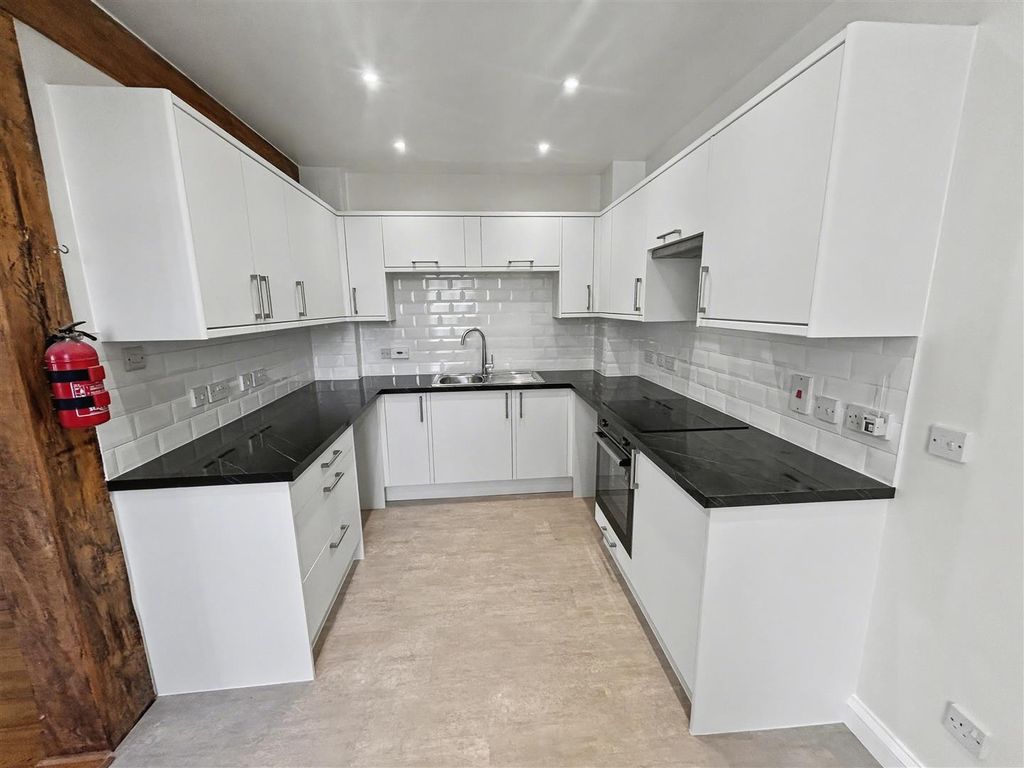 Property photo 2 of 13 Kitchen