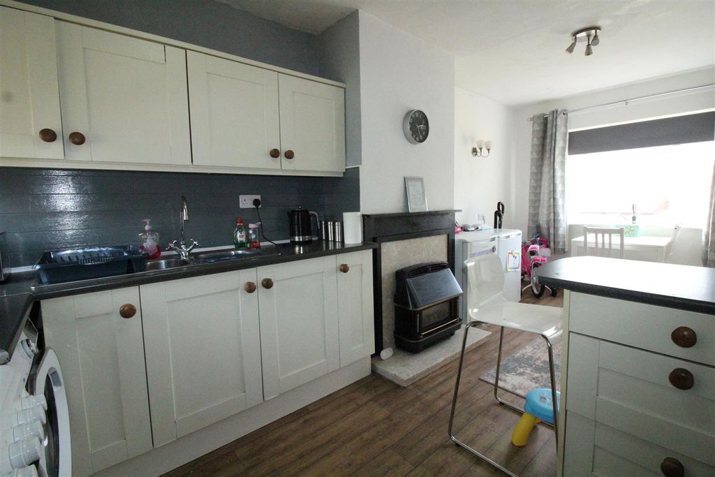 Property photo 3 of 12 Img_8838.Jpg