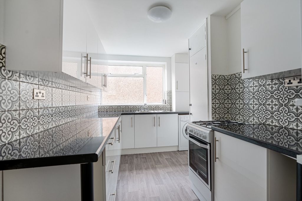 Property photo 2 of 7 2611284