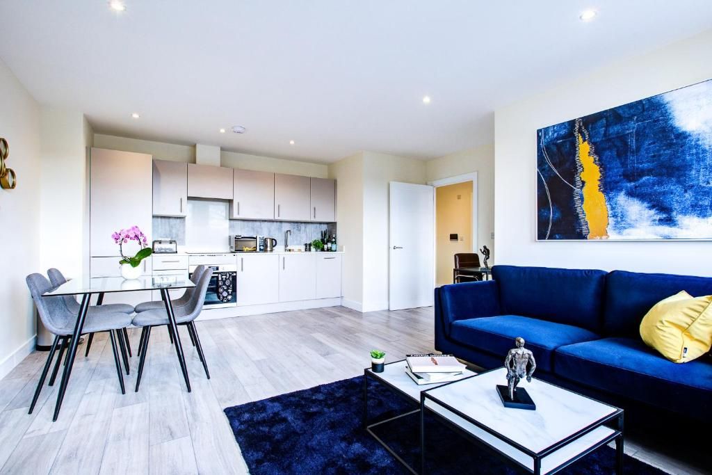 Property photo 2 of 13