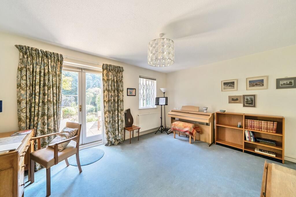 Property photo 2 of 18 17295_4A5E48Fb-Faa5-4291-9E6d-7c6F3Ec489Dd_Img_04_