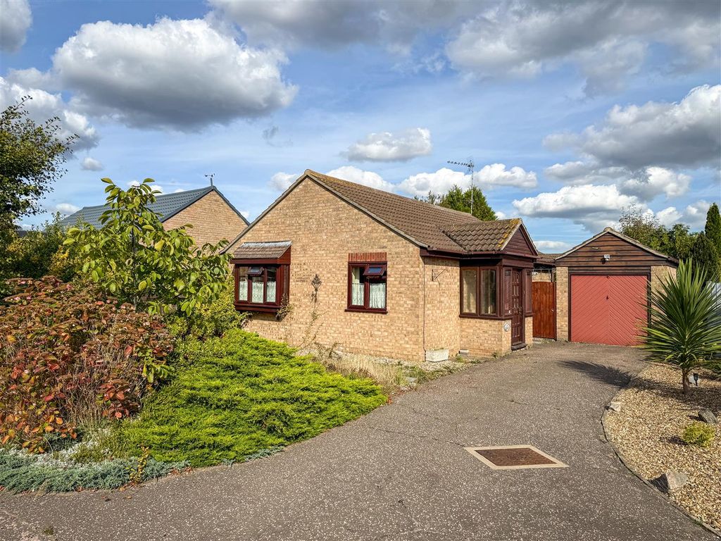 Property photo 1 of 16 Outside Front