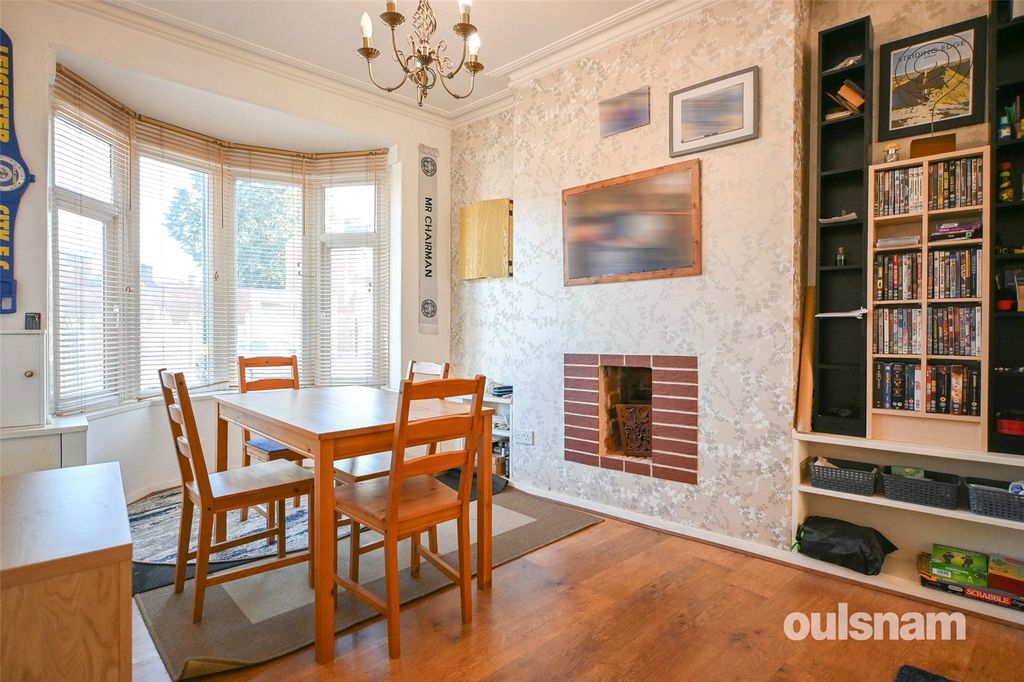 Property photo 2 of 30 Picture No. 43