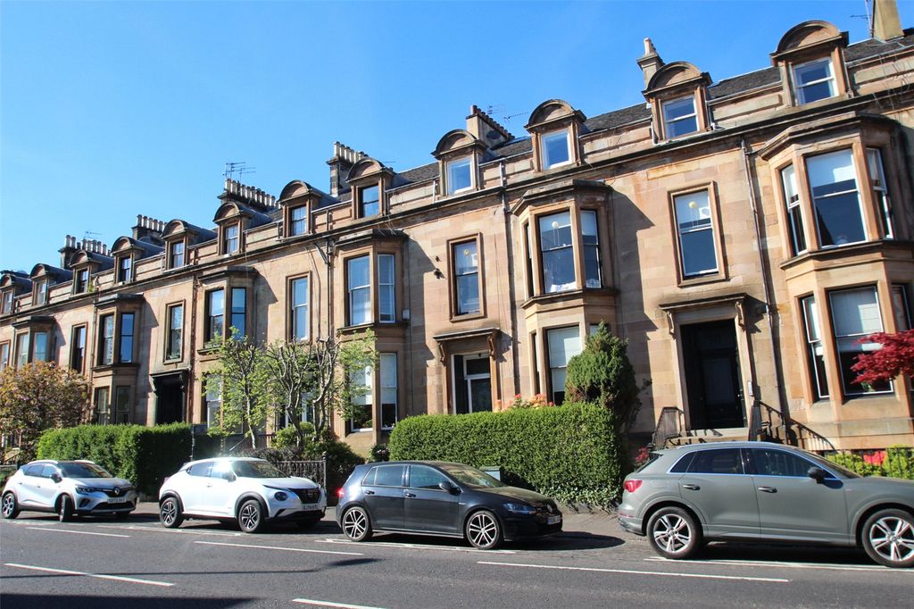 Property photo 1 of 7 Front