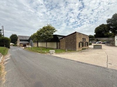 Property photo 1 of 4 Photo 4