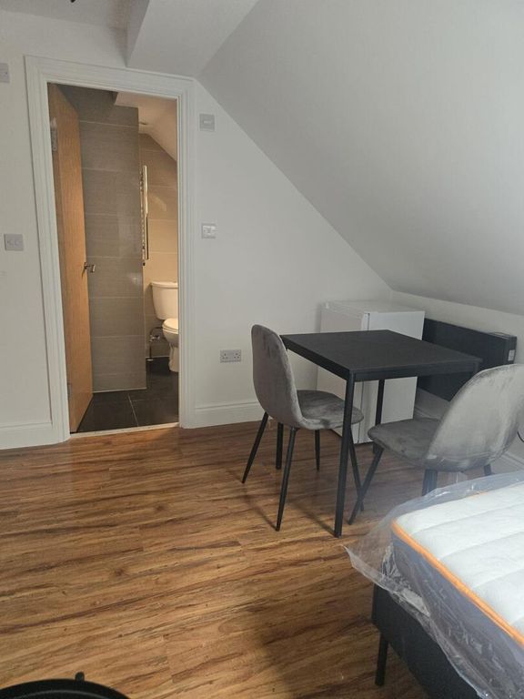 Property photo 3 of 4 Studio Dining Area