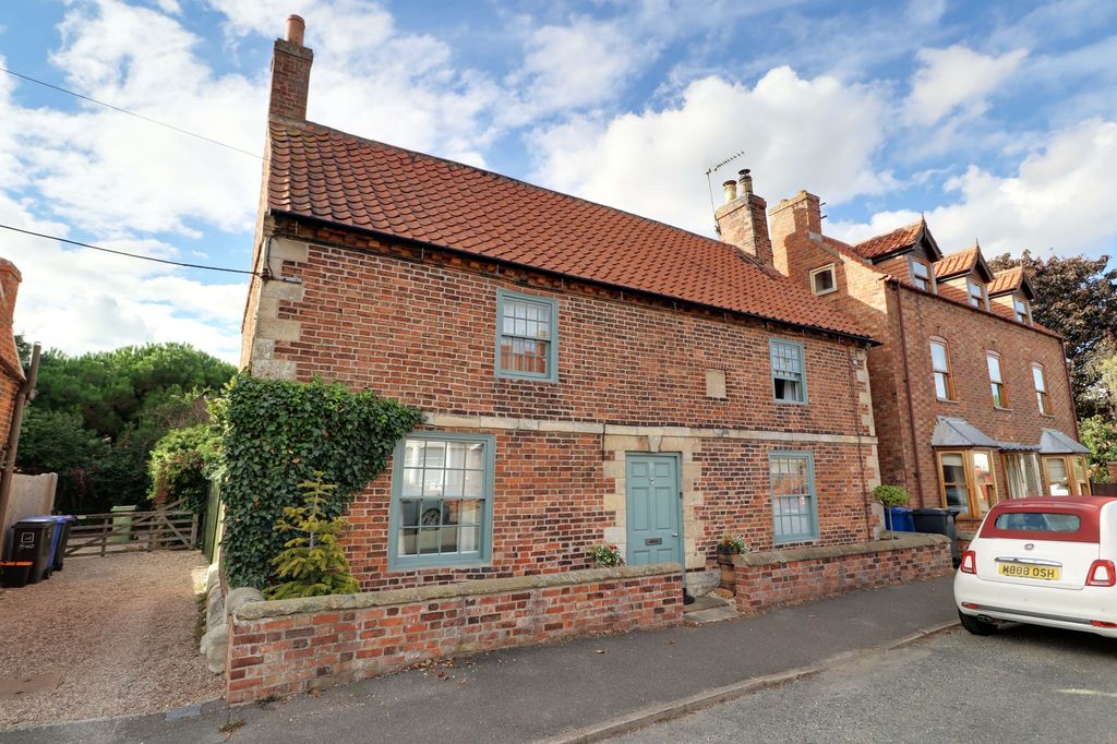 Property photo 1 of 29