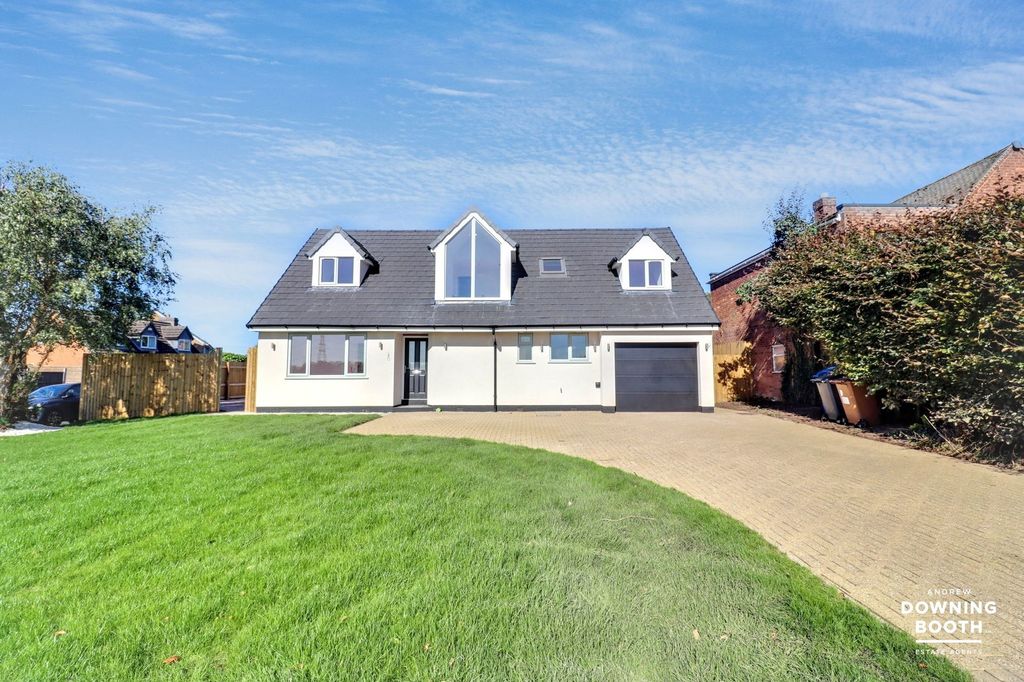 Property photo 1 of 34