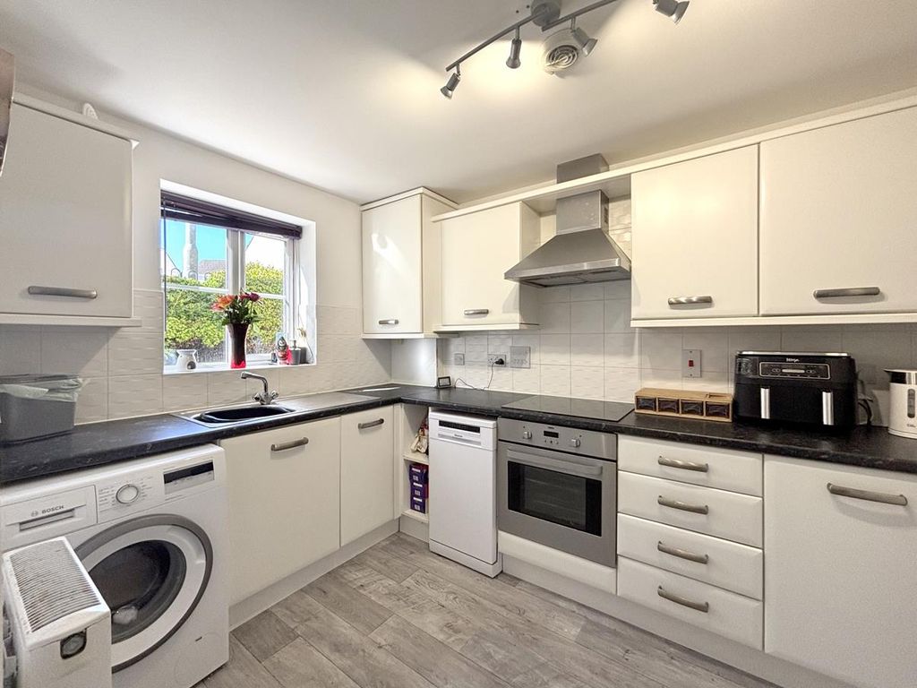 Property photo 2 of 14 Image00012.Jpg