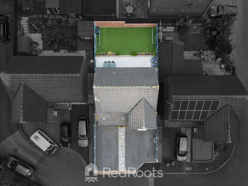 Property photo 2 of 37 5149402