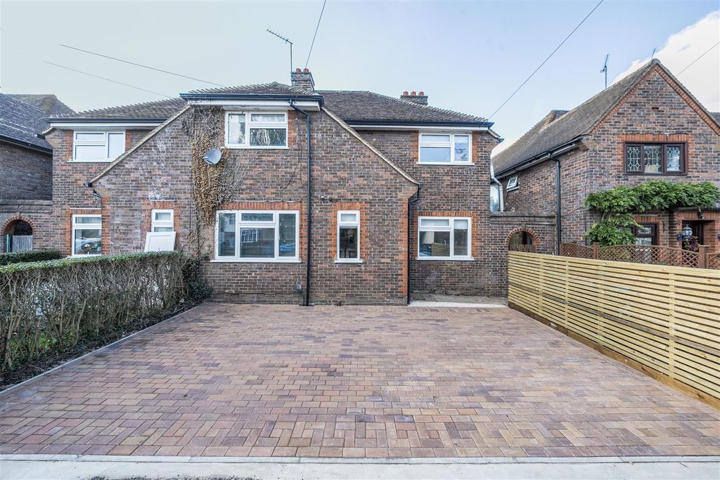 Property photo 1 of 19 1360948-19-68dc05d78E997.Jpg