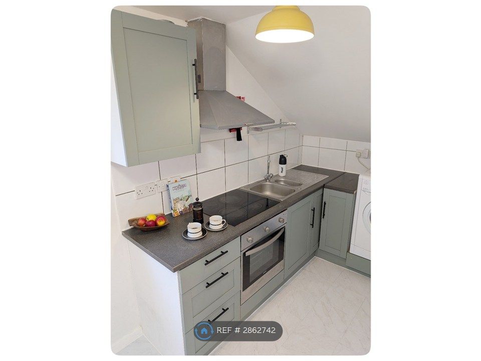 Property photo 1 of 14 Kitchen