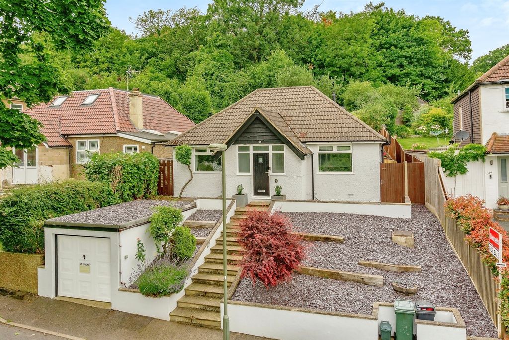 Property photo 1 of 20