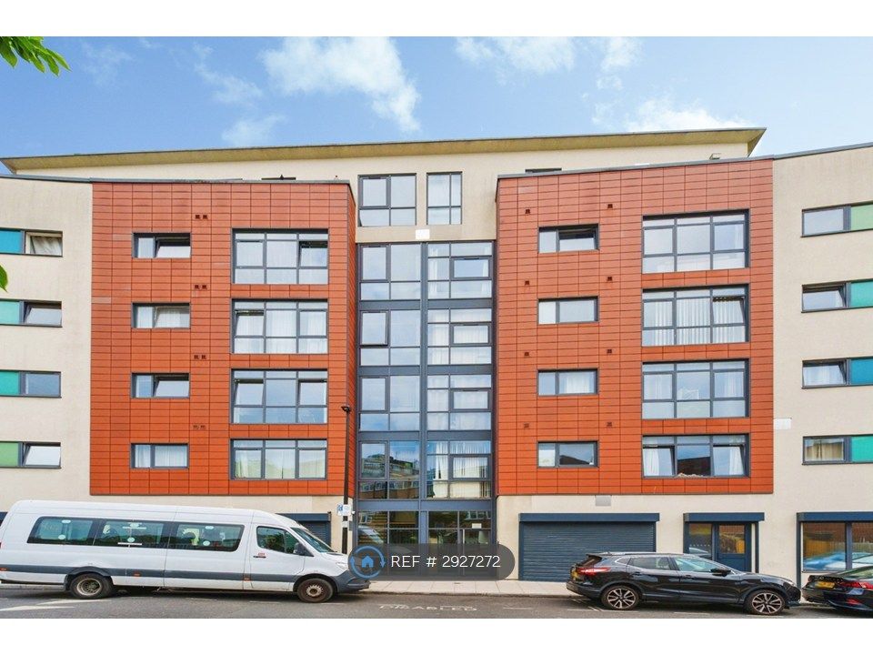 Property photo 1 of 14 Building