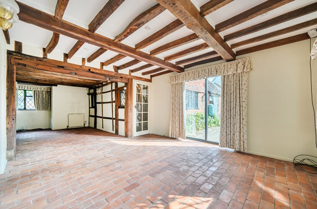 Property photo 2 of 40 1430997-24-69c155...