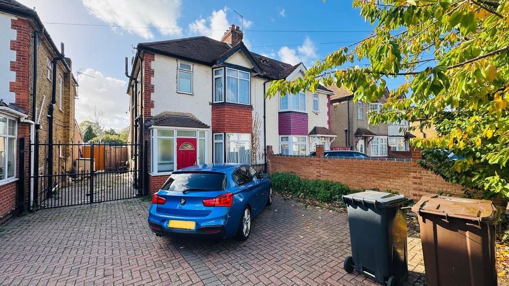 Property photo 1 of 12 90c14Cbd-Aef6-4Ec9-8F46-2E550d6B5319.Jpeg